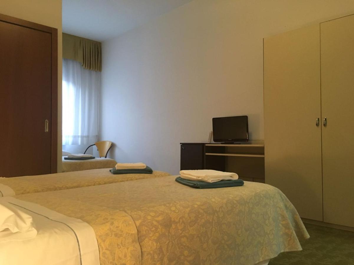 Hotel Centrale Есте Екстериор снимка