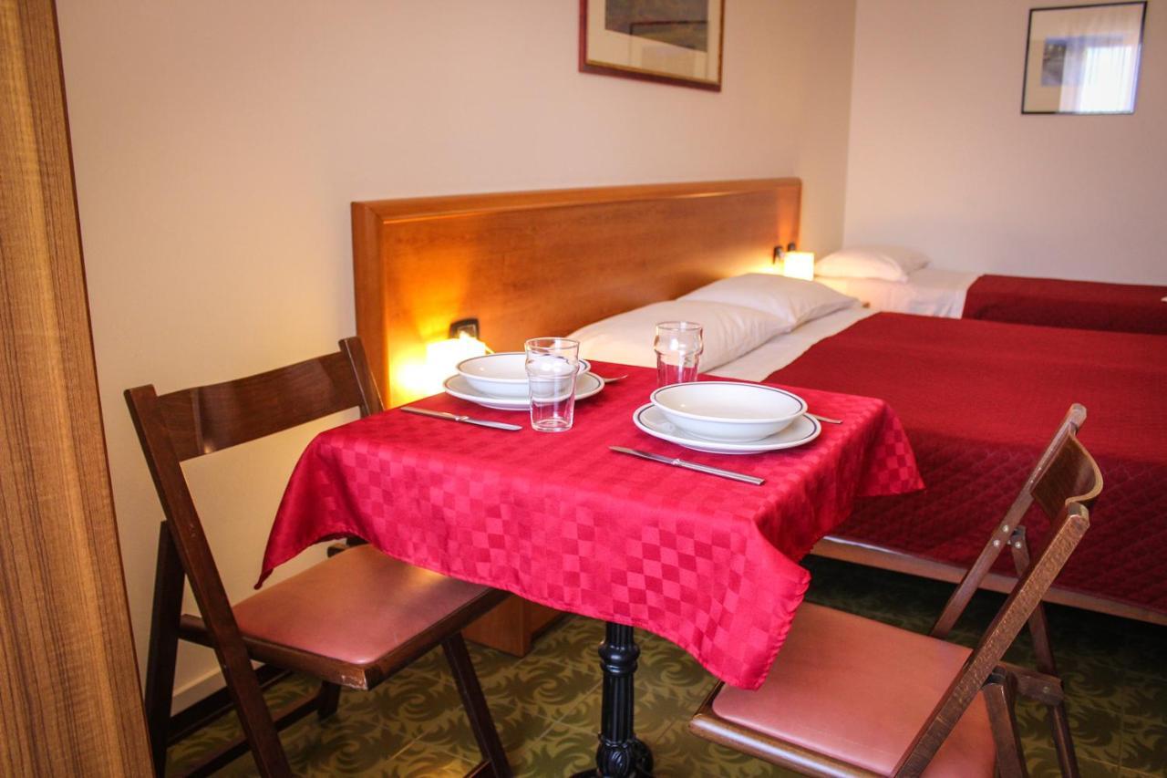 Hotel Centrale Есте Екстериор снимка