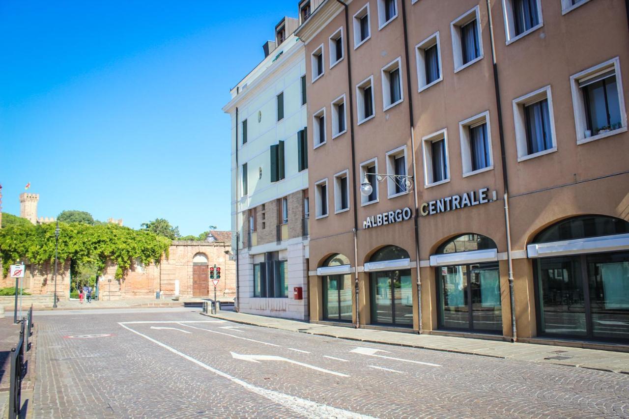 Hotel Centrale Есте Екстериор снимка