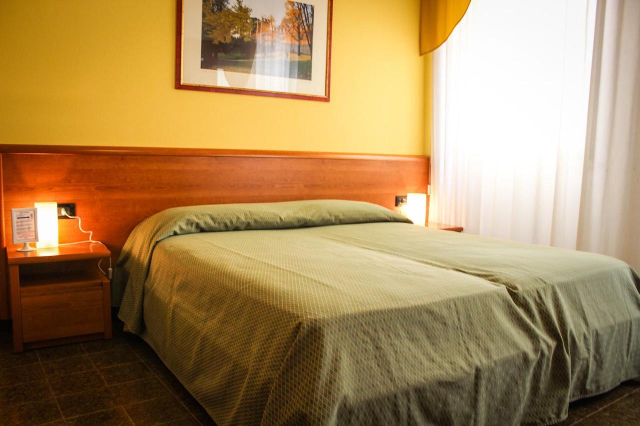 Hotel Centrale Есте Екстериор снимка